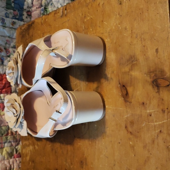 Neutral sling backs - Picture 4 of 5